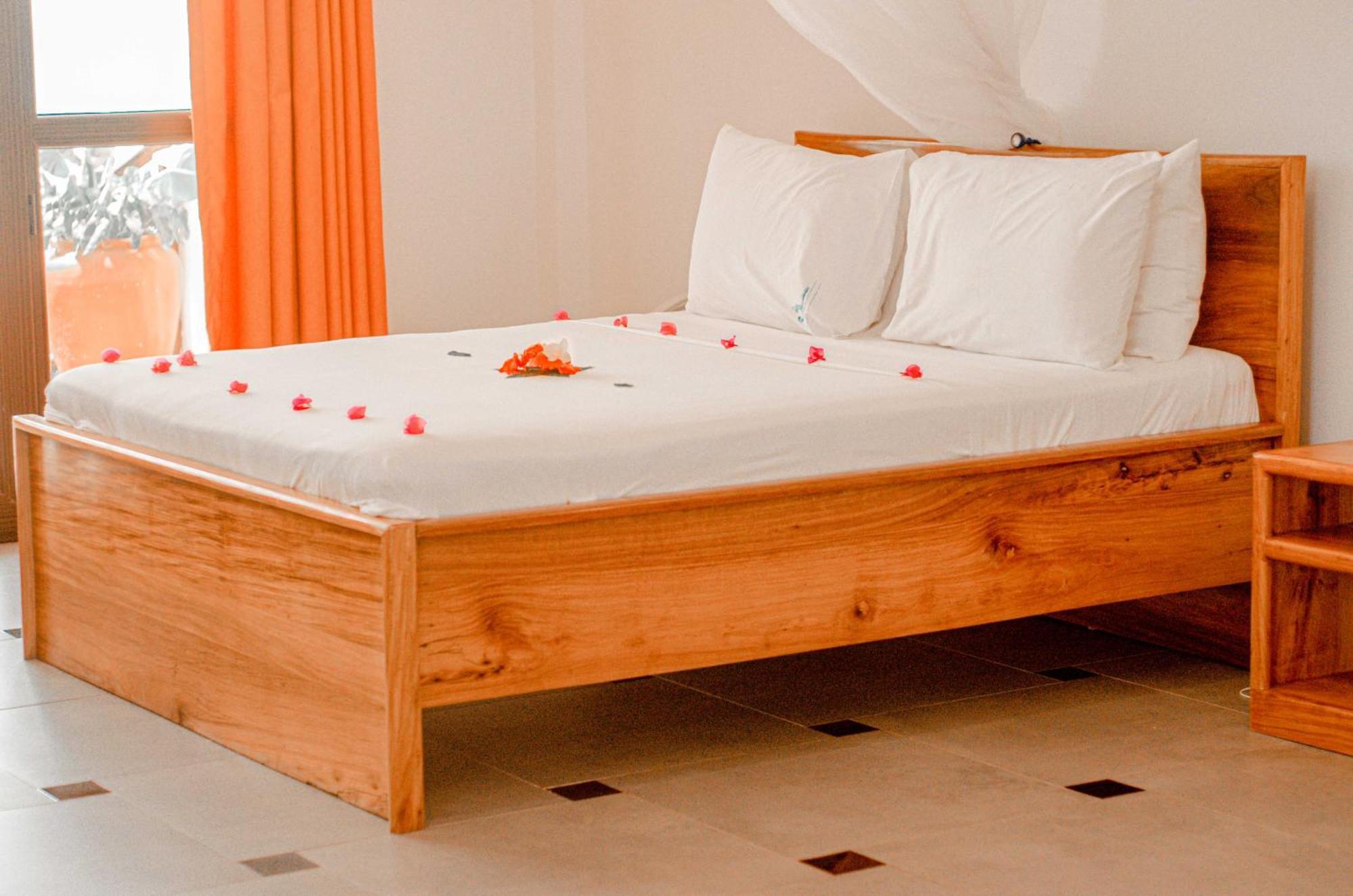 Mnarani Beach Cottages Нунгви Екстериор снимка